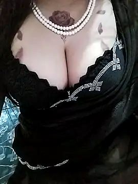 Snapshot of SHUBHI880 chatting on September 25, 2025, 9:15 am SHUBHI880 online show from September 25, 2025, 9:15 am