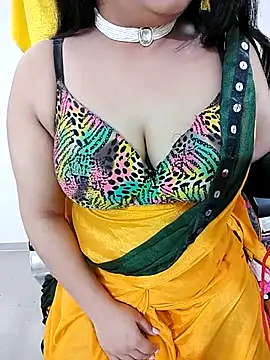 SHUBHI880 online show from February 19, 2025, 4:22 pm
