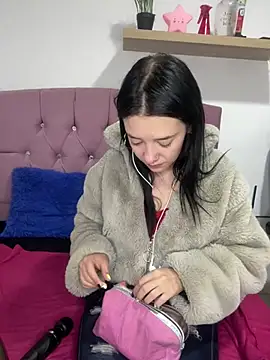 Isabella 21x online show from March 7, 2025, 12:56 pm