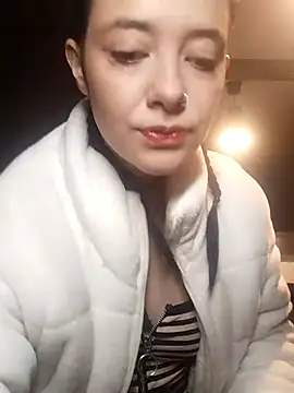 Isabella 21x online show from February 26, 2025, 12:05 pm