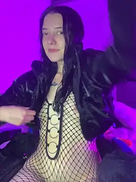 Snapshot of Isabella_21x chatting on May 3, 2026, 2:16 am Isabella 21x online show from May 3, 2026, 2:16 am