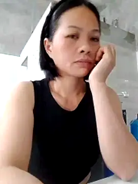 Snapshot of Aninyin22 chatting on October 28, 2025, 7:40 am Aninyin22 online show from October 28, 2025, 7:40 am