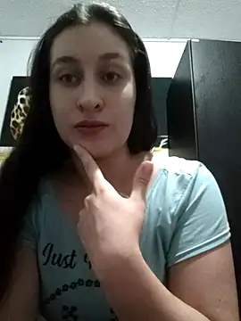 dulccemaria24 online show from February 20, 2025, 1:03 am