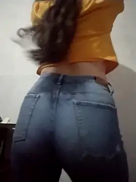 dulccemaria24 online show from September 27, 2025, 12:50 am