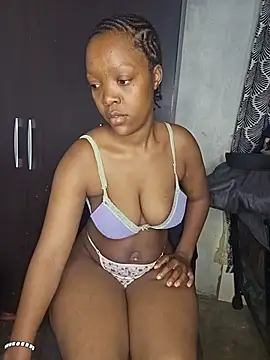 curvysexybody online show from July 30, 2026, 12:43 am