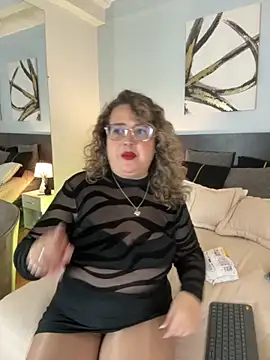 MartinaCaycedo online show from September 18, 2025, 11:24 am