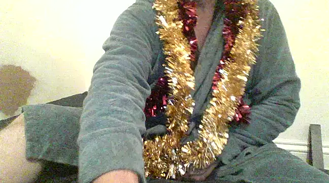 Snapshot of oldenglishguy chatting on December 25, 2024, 6:31 am oldenglishguy online show from December 25, 2024, 6:31 am