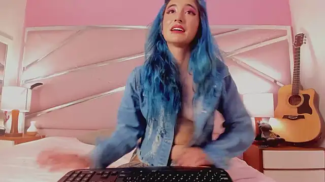 Lunapage online show from March 7, 2025, 4:11 pm