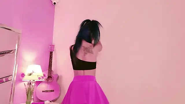 Lunapage online show from October 2, 2025, 9:07 pm