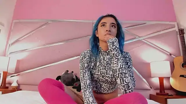 Lunapage online show from March 11, 2025, 4:18 pm