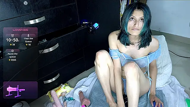 Camila---torres online show from October 9, 2025, 2:23 am