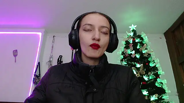 Eloise-brown online show from December 19, 2024, 12:02 am