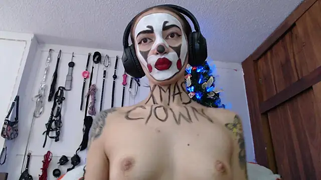 Eloise-brown online show from December 22, 2024, 8:14 pm