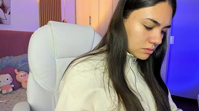 Snapshot of mia_nevaeh chatting on October 27, 2025, 9:16 pm mia nevaeh online show from October 27, 2025, 9:16 pm