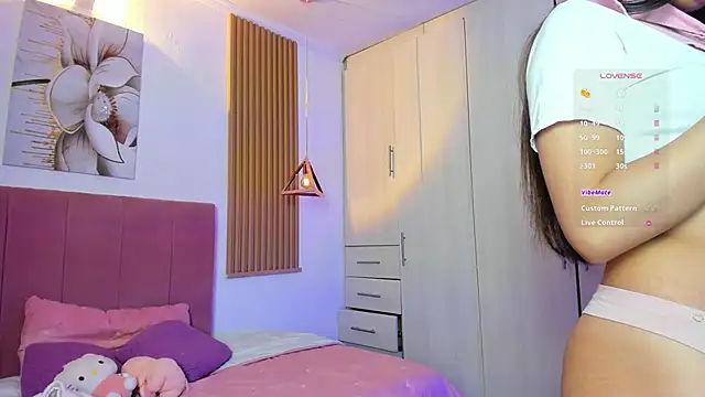 Snapshot of mia_nevaeh chatting on September 26, 2025, 8:27 pm mia nevaeh online show from September 26, 2025, 8:27 pm