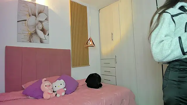 Snapshot of mia_nevaeh chatting on September 16, 2025, 8:10 pm mia nevaeh online show from September 16, 2025, 8:10 pm