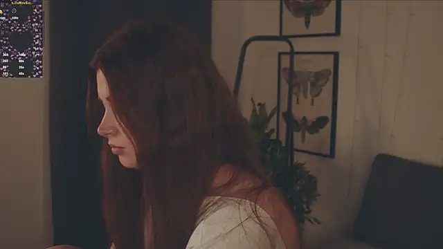 Snapshot of Freckle_Diyana chatting on October 14, 2025, 3:56 pm Freckle Diyana online show from October 14, 2025, 3:56 pm