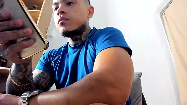 Snapshot of david_rousse_ chatting on September 17, 2025, 4:36 am david rousse online show from September 17, 2025, 4:36 am