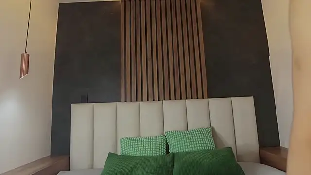 Snapshot of AmyPalmmer chatting on October 20, 2025, 11:44 am AmyPalmmer online show from October 20, 2025, 11:44 am