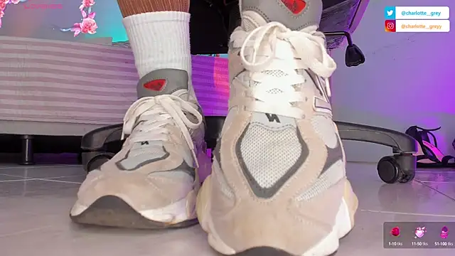 Snapshot of charlotte__grey chatting on October 11, 2025, 8:32 pm charlotte  grey online show from October 11, 2025, 8:32 pm