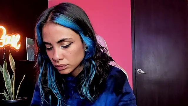 Juanadearco5 online show from September 29, 2025, 8:47 pm