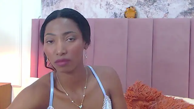 Snapshot of SabrinaDevill chatting on October 7, 2025, 1:23 pm SabrinaDevill online show from October 7, 2025, 1:23 pm