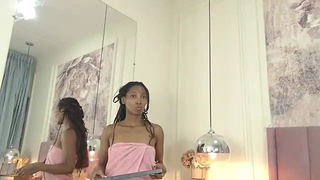 Snapshot of SabrinaDevill chatting on February 14, 2026, 1:11 pm SabrinaDevill online show from February 14, 2026, 1:11 pm