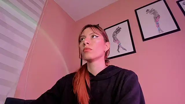 Snapshot of SensualJane2 chatting on September 17, 2025, 11:18 pm SensualJane2 online show from September 17, 2025, 11:18 pm