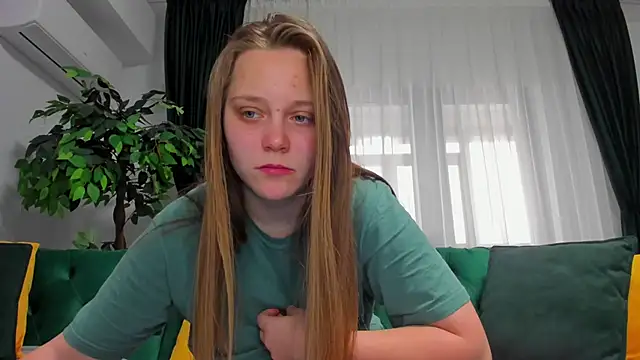 bonnie6969 online show from February 27, 2025, 8:35 am