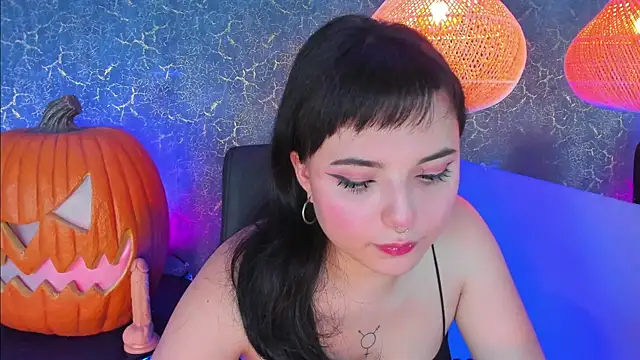 elizabethtaylorxxx online show from November 2, 2025, 6:13 pm