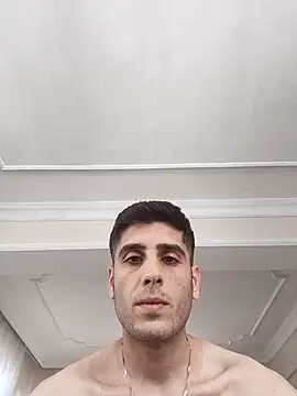 arenn1997 online show from October 18, 2025, 12:18 pm