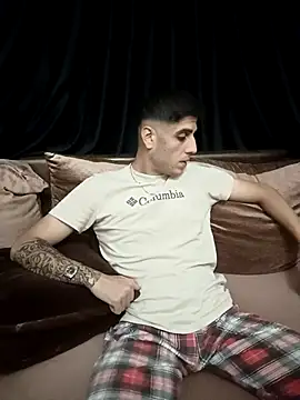 arenn1997 online show from September 21, 2025, 10:15 pm