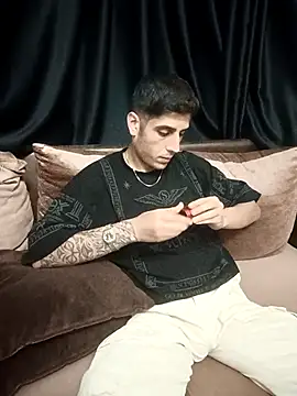 arenn1997 online show from October 1, 2025, 10:02 pm