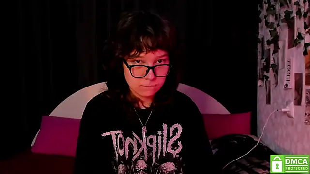 Snapshot of dreamgirllovee chatting on October 12, 2025, 9:05 pm dreamgirllovee online show from October 12, 2025, 9:05 pm