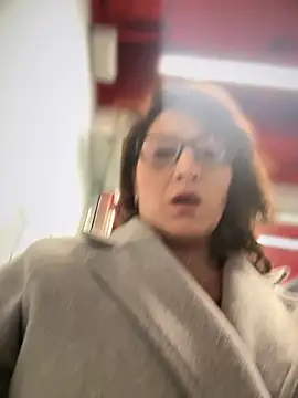 Snapshot of ZhenjaPoledance chatting on October 7, 2025, 7:53 am ZhenjaPoledance online show from October 7, 2025, 7:53 am