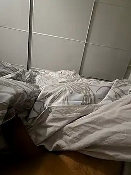 Hardmard online show from December 20, 2024, 6:35 pm