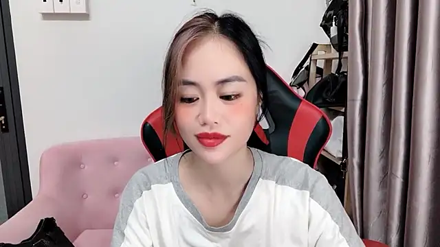 Snapshot of witch-39 chatting on December 19, 2025, 5:04 pm witch-39 online show from December 19, 2025, 5:04 pm