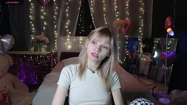 LitaBrom online show from February 21, 2026, 10:50 am