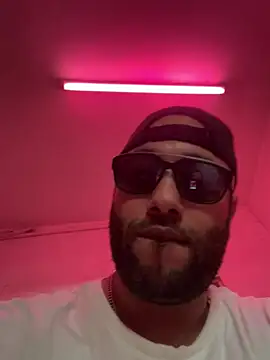 eljefedamino1994 online show from July 15, 2026, 3:08 pm