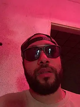 eljefedamino1994 online show from June 27, 2026, 10:54 am