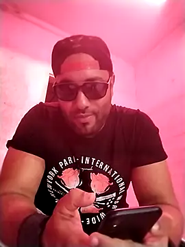 eljefedamino1994 online show from July 6, 2026, 11:50 am