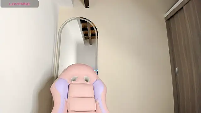 Snapshot of Akanecox chatting on November 5, 2025, 12:25 am Akanecox online show from November 5, 2025, 12:25 am