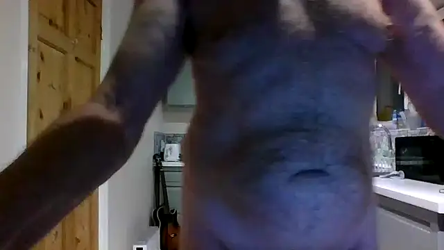 jimmybenido online show from November 9, 2025, 5:28 pm