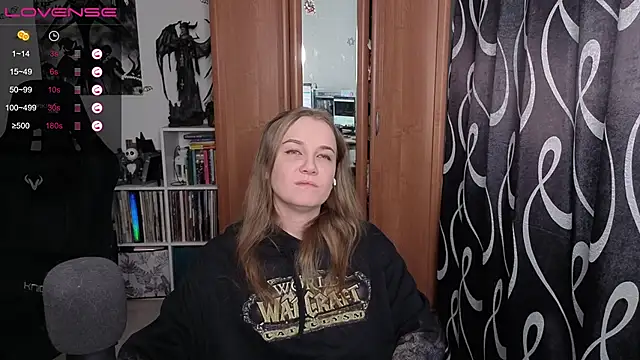 Snapshot of stellablondy chatting on May 12, 2026, 12:44 pm stellablondy online show from May 12, 2026, 12:44 pm