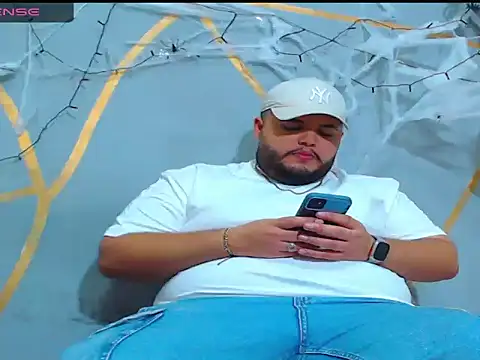 damian chubby online show from October 24, 2025, 12:53 am