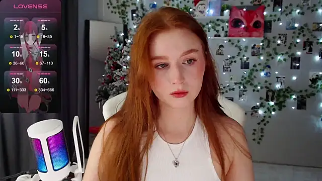 Snapshot of Meow_babe chatting on December 23, 2024, 11:25 am Meow babe online show from December 23, 2024, 11:25 am