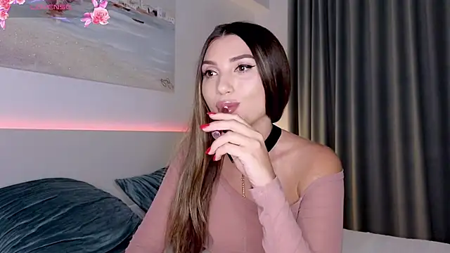 ReyaSophia online show from September 23, 2025, 7:54 pm