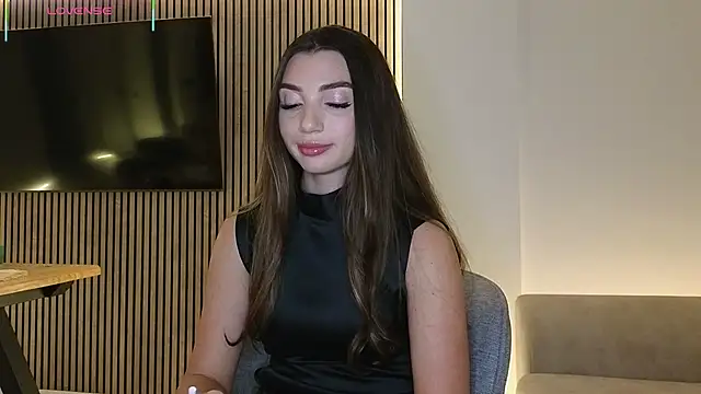 Snapshot of ReyaSophia chatting on June 2, 2026, 8:31 pm ReyaSophia online show from June 2, 2026, 8:31 pm