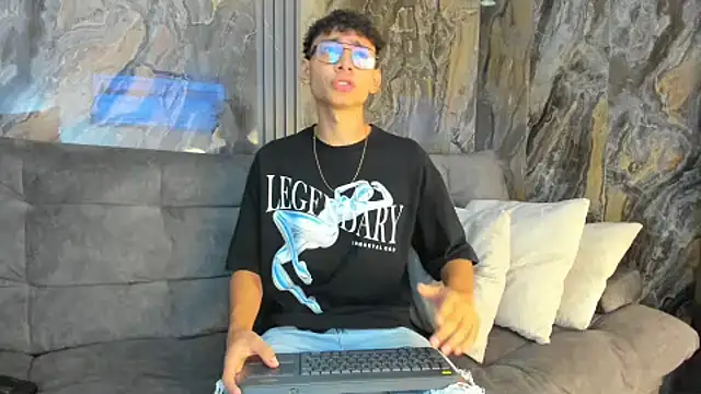 Snapshot of Daviid_laidd chatting on September 24, 2025, 7:31 pm Daviid laidd online show from September 24, 2025, 7:31 pm