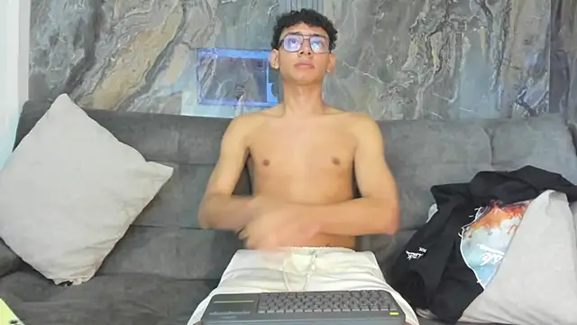 Snapshot of Daviid_laidd chatting on October 13, 2025, 7:59 pm Daviid laidd online show from October 13, 2025, 7:59 pm